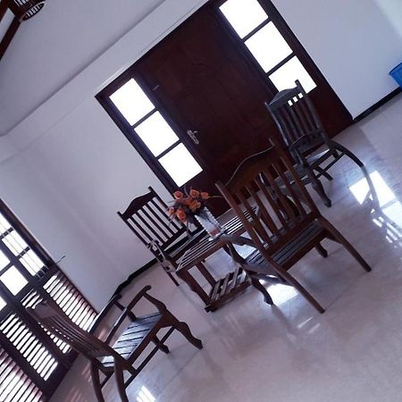 Royal Beach Villa Unawatuna Esterno foto