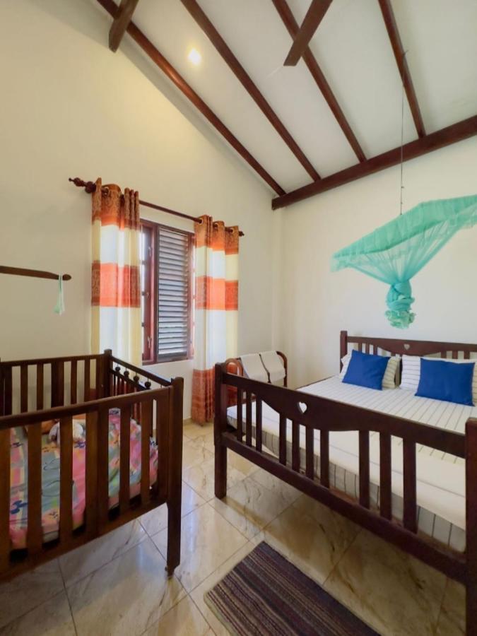 Royal Beach Villa Unawatuna Esterno foto