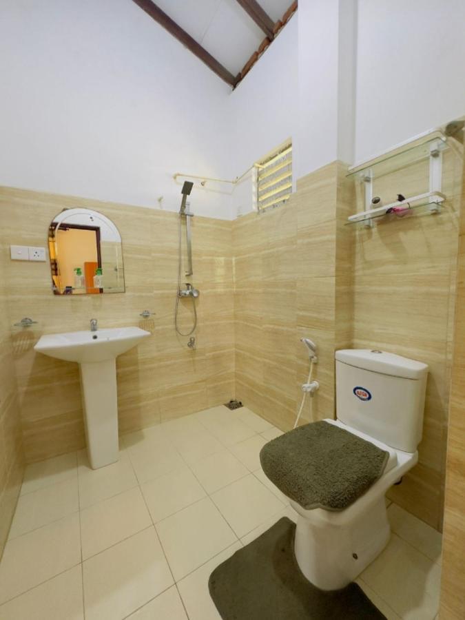 Royal Beach Villa Unawatuna Esterno foto