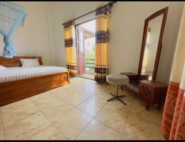 Royal Beach Villa Unawatuna Esterno foto