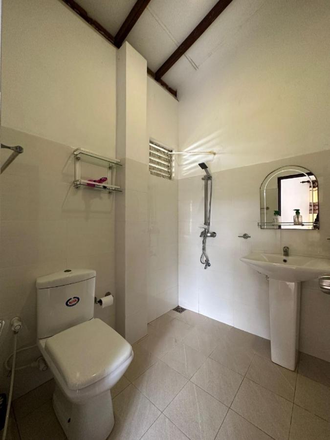 Royal Beach Villa Unawatuna Esterno foto