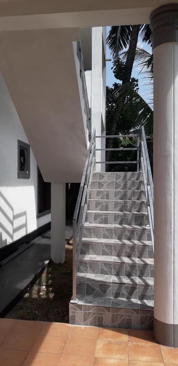 Royal Beach Villa Unawatuna Esterno foto