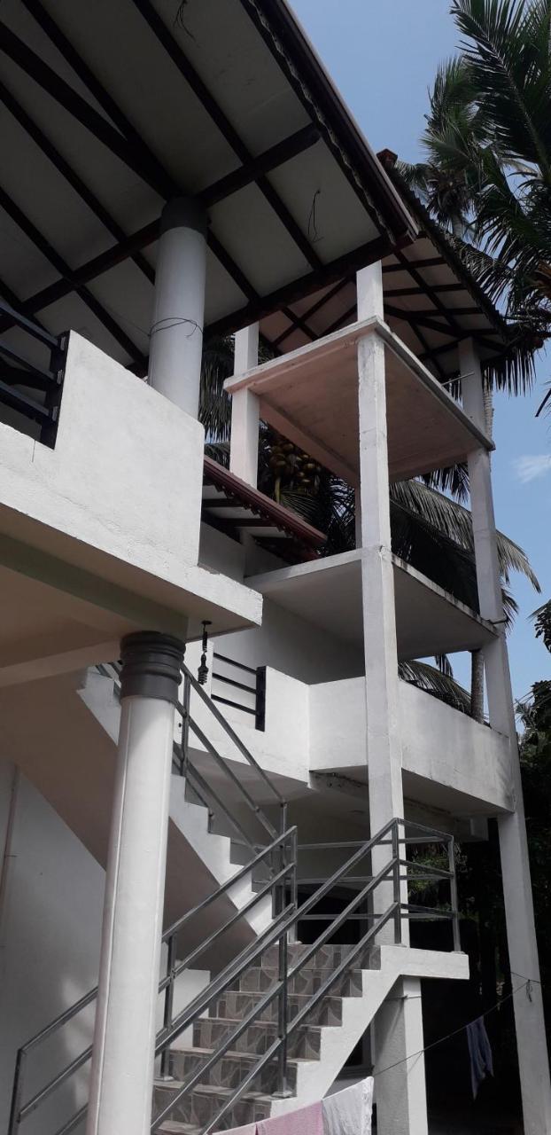 Royal Beach Villa Unawatuna Esterno foto