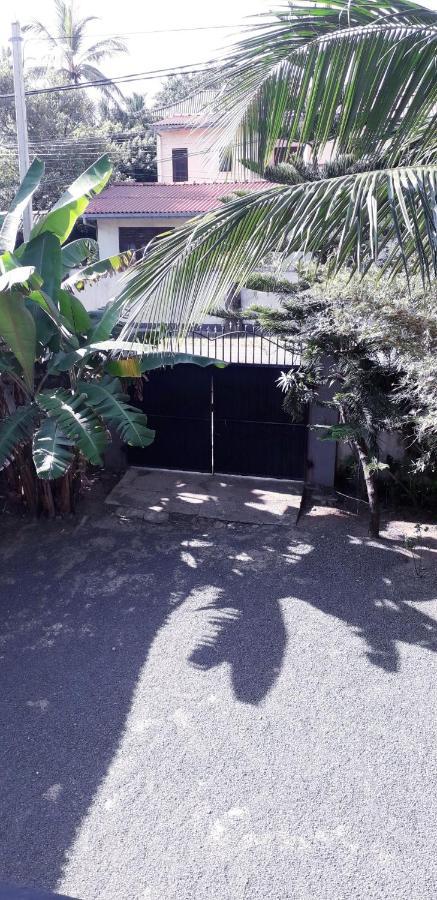 Royal Beach Villa Unawatuna Esterno foto
